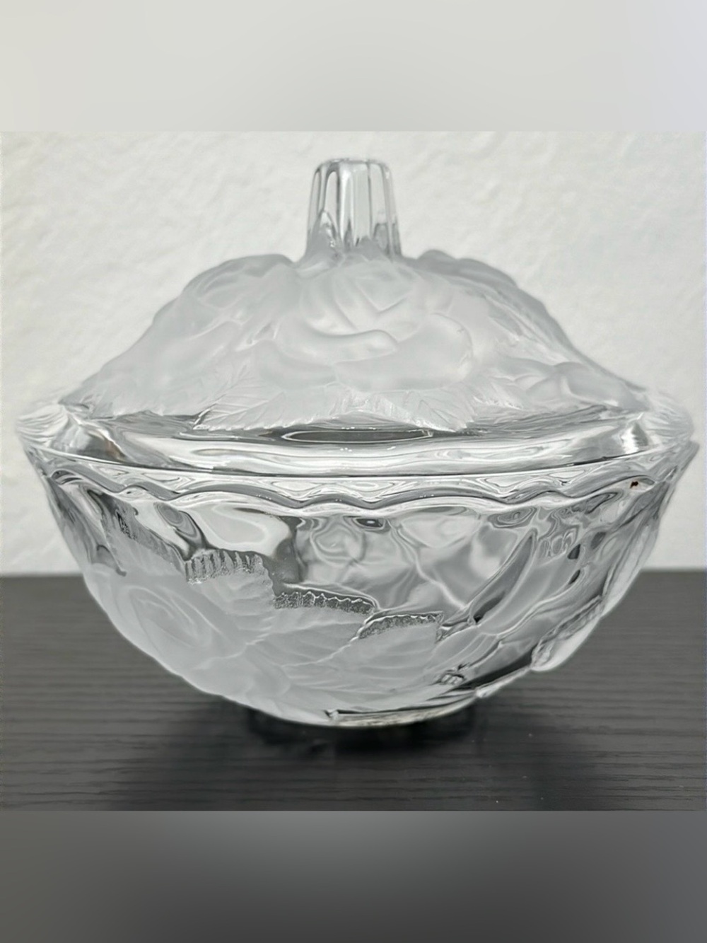 STUDIO NOVA Home Beautiful Winter Rose Original Design Crystal Lidded Dish